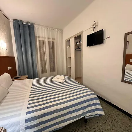 P&r Hostals Maria Rosa 게스트하우스 또사데마르