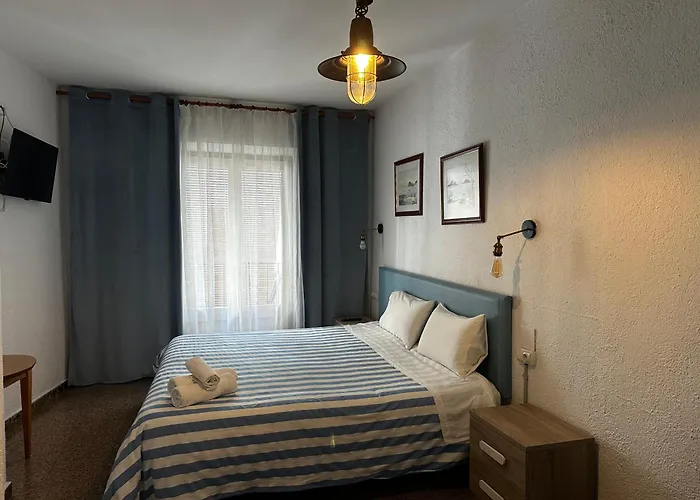 P&r Hostals Maria Rosa