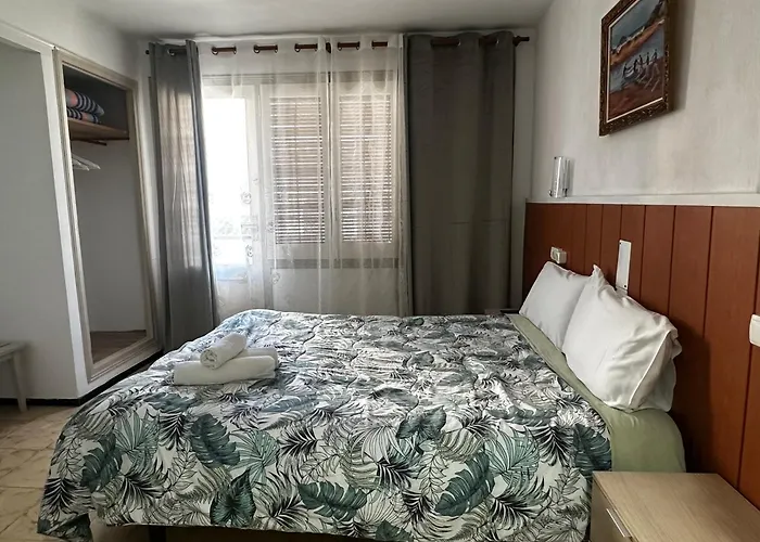 P&r Hostals Maria Rosa Tossa de Mar