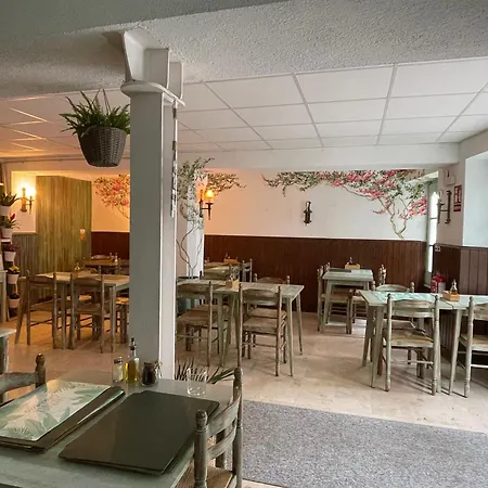 P&r Hostals Maria Rosa * トッサ・デ・マール